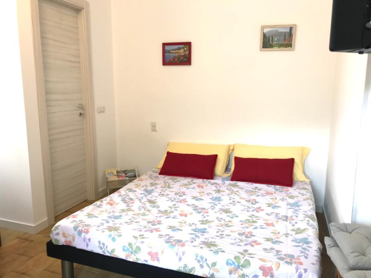 Casa Carolina Ground Floor Apartment 2-4 Sleeps Беладжо Екстериор снимка